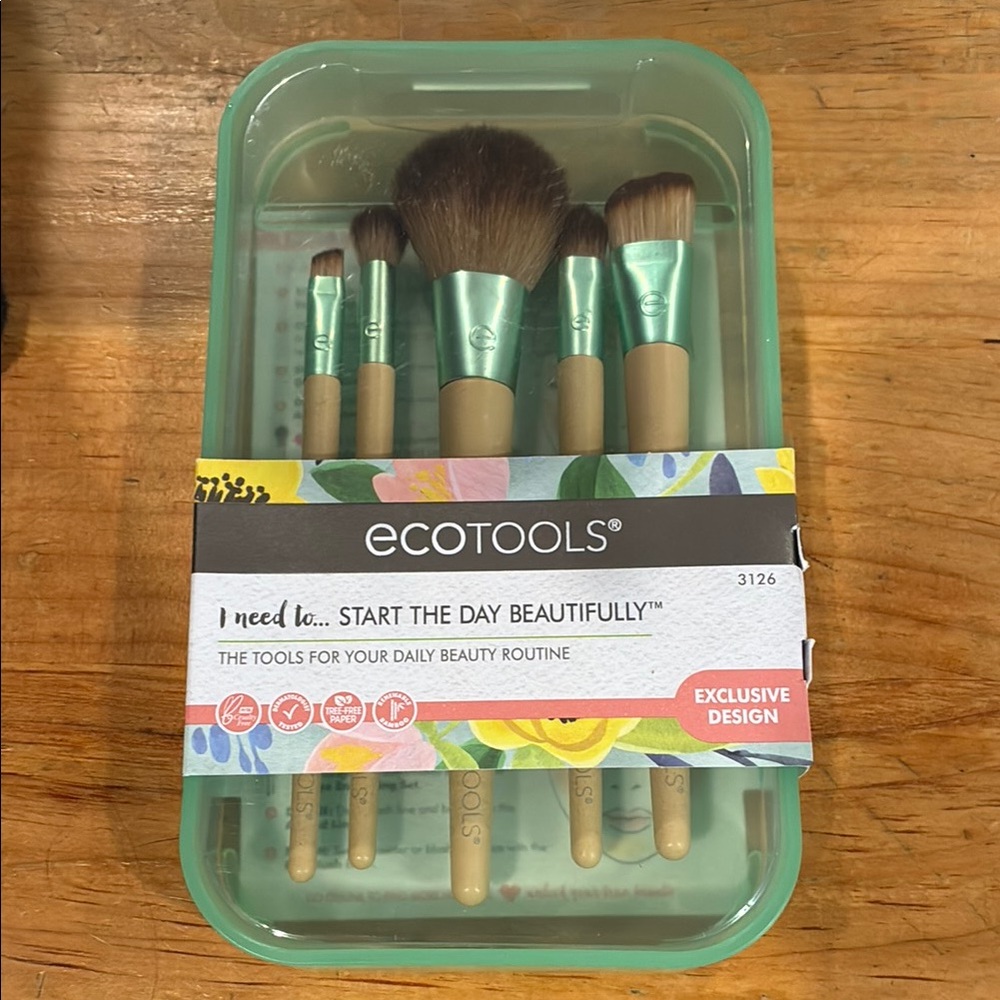 EcoTools Brush Set with Mint and Natural Tones